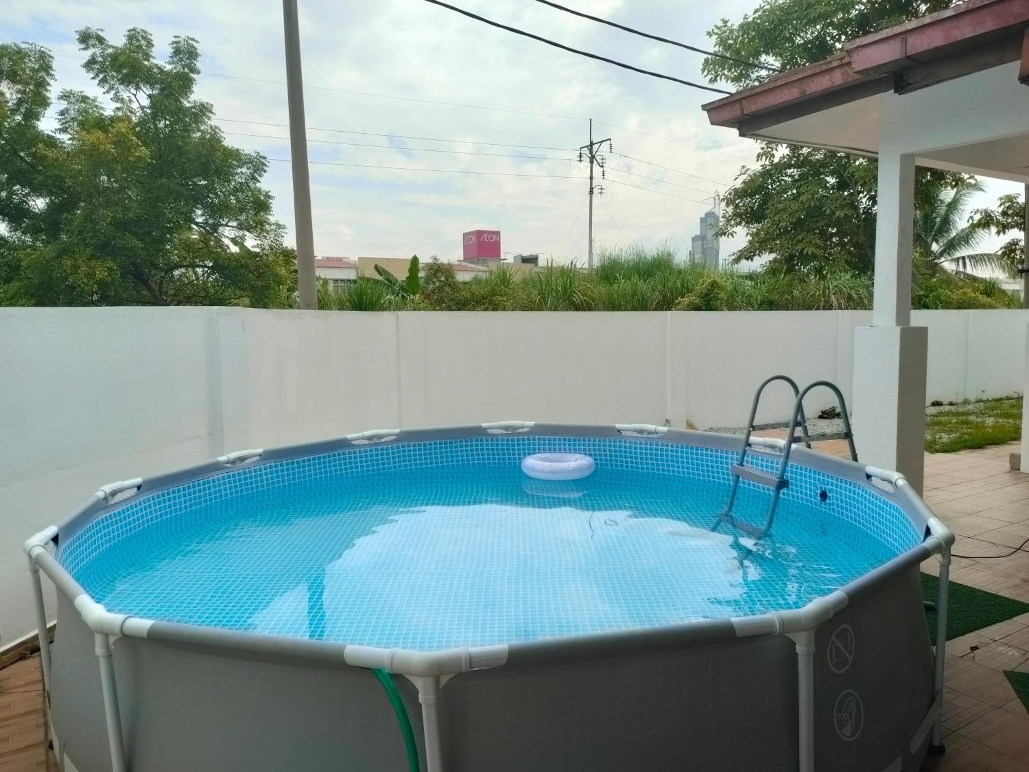 Rawang Conner Lot Homestay Luaran gambar